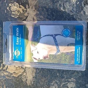 Dog no-pull harness by petsafe